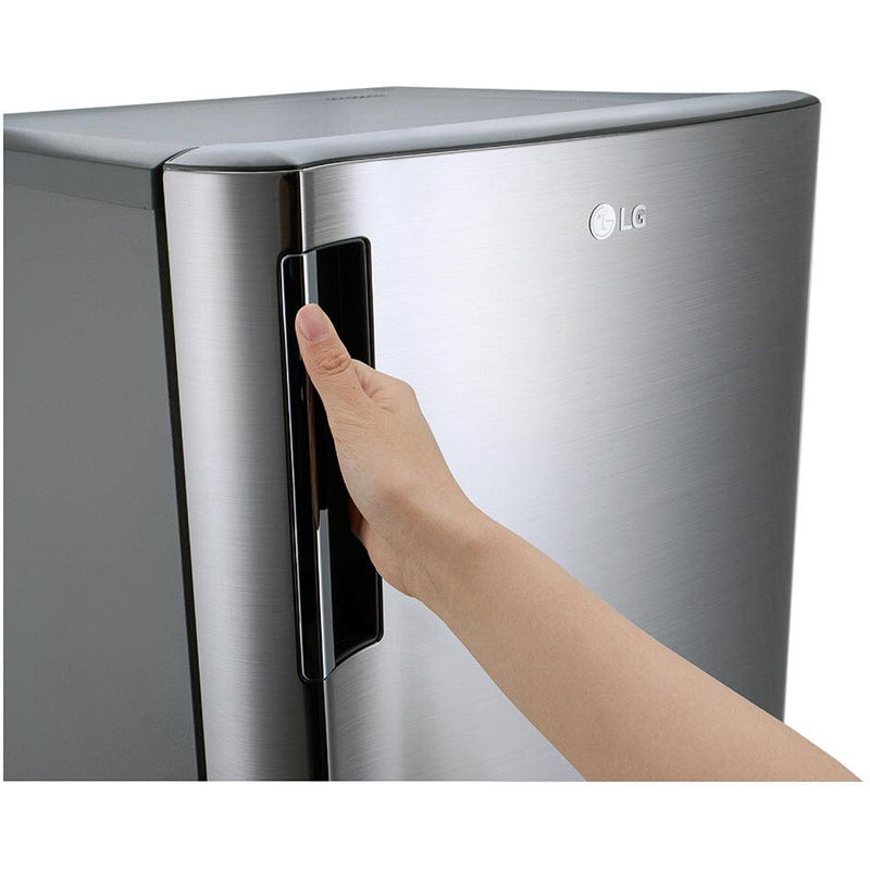 LG 21-inch, 6.9 cu.ft. Freestanding All Refrigerator with Easy-Reach Organization LRONC0705V IMAGE 5